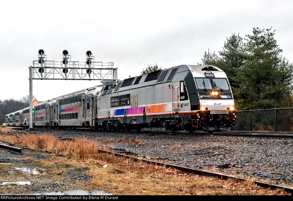 NJT 4518 on train 1115